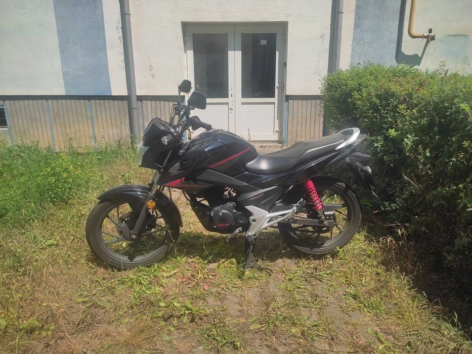 Honda CBF 125 – An 2017, 29.382 km, ideală A1 (16 ani), stare foarte bună