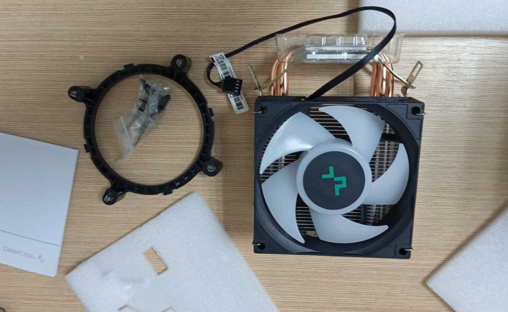 Кулер для процессора Intel & AMD Deepcool AG300 PWM