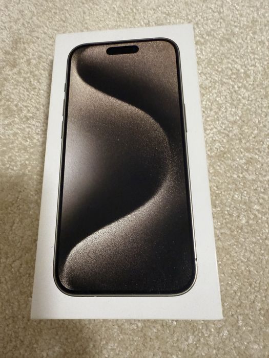 Iphone 15 pro natural titanium