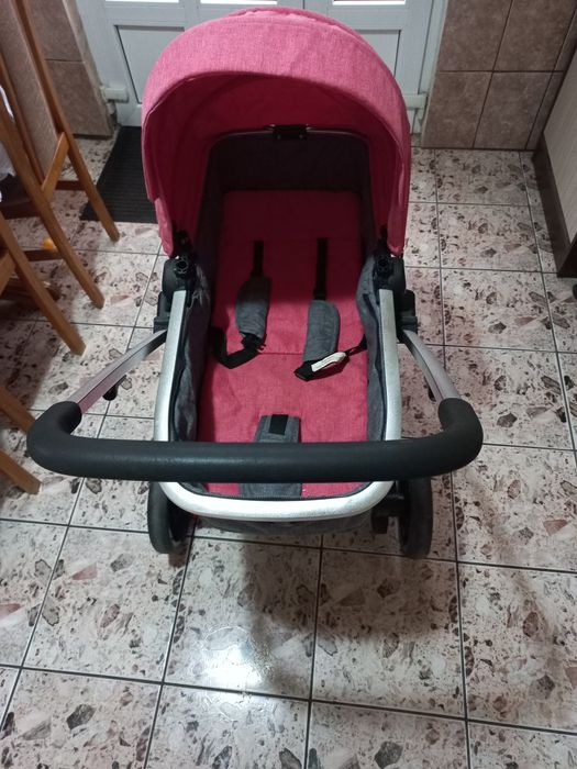 Vând cărucior 3 în 1