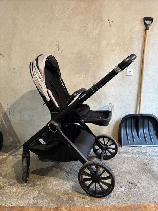 Бебешка количка kikka boo “Tiffany “