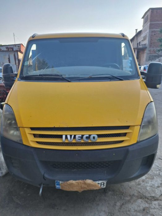 Бус Iveco Daily на части