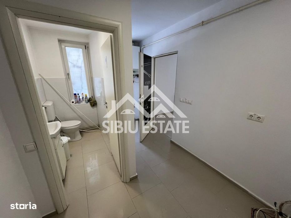 Spatiu, Magazin, birouri, servicii, str. Arhivelor  Piata Schiller