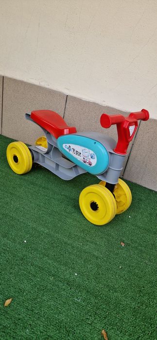 Bicicletă fără pedale pentru copii
