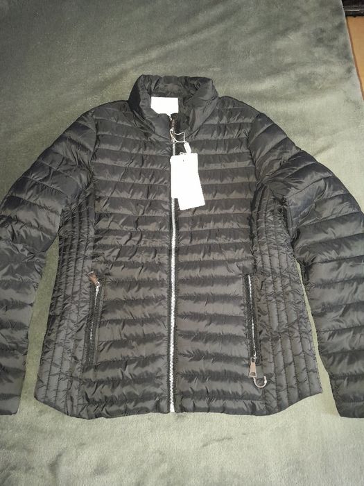 Есенно-пролетно якенце.