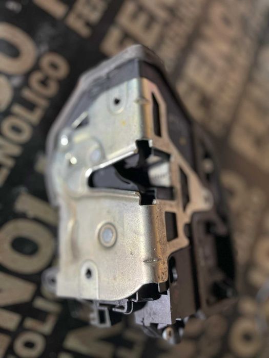 Лява брава BMW E90 / E91 / E60 / E61