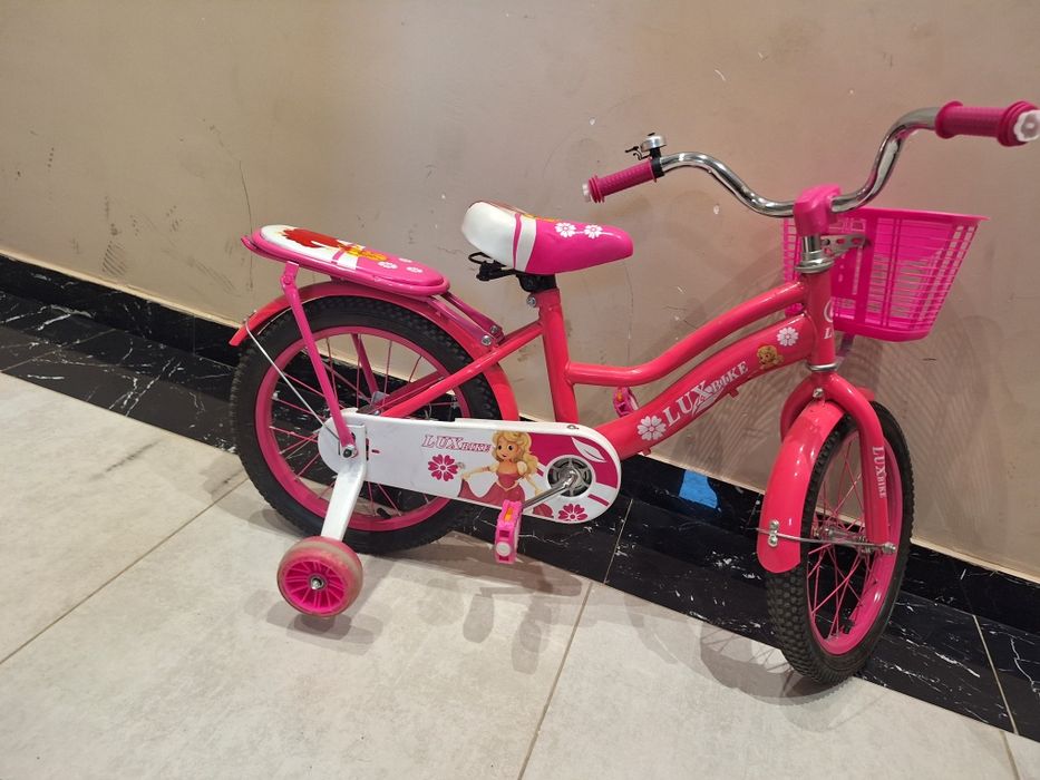 Продается почти новый ведосипед для девочек
