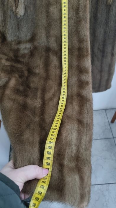 Vând blana din nurca.