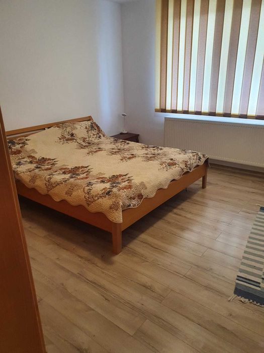 Inchiriez apartament 3 camere Radauti