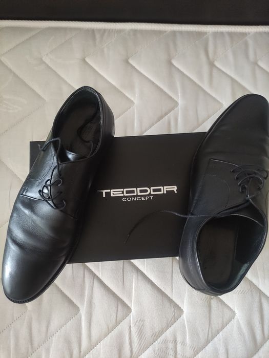 Два чифта мъжки обувки -45 номер