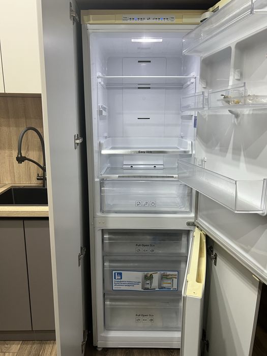 Продам холодильник