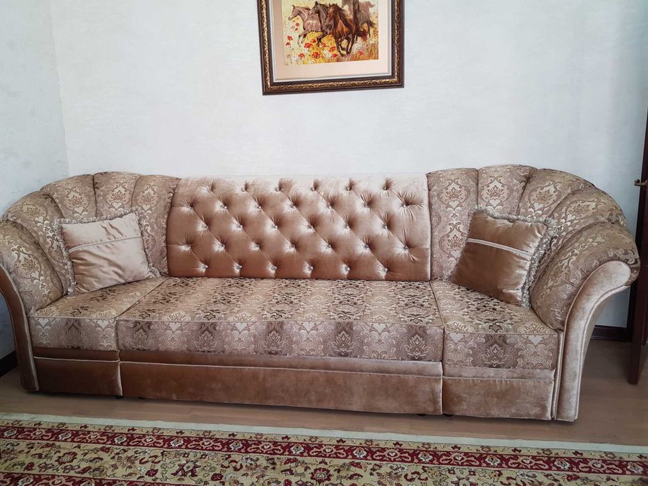 Продам б/у диван