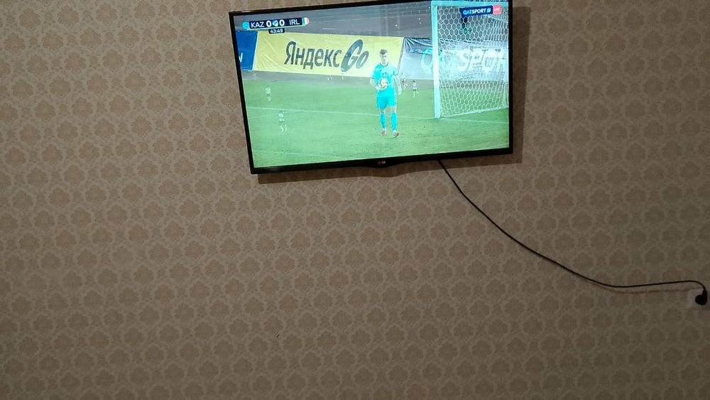 Продам Телевизор LG