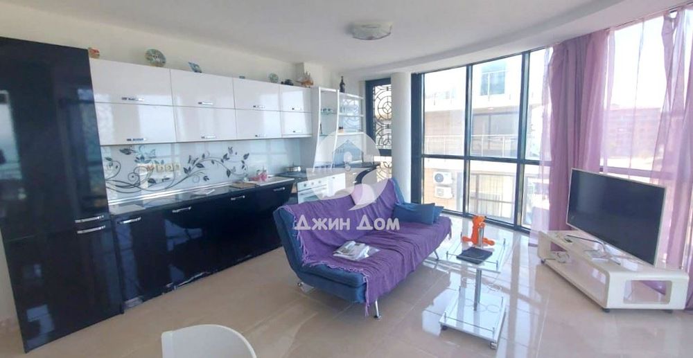 Продава се Тристаен апартамент в Поморие - 96 кв.м за 1020 €/кв.м - Снимка #2