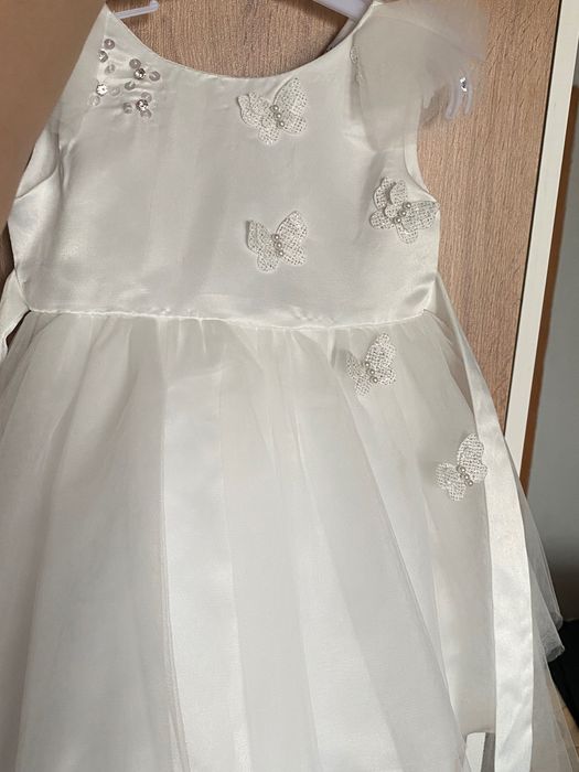 Продам платье для девочки