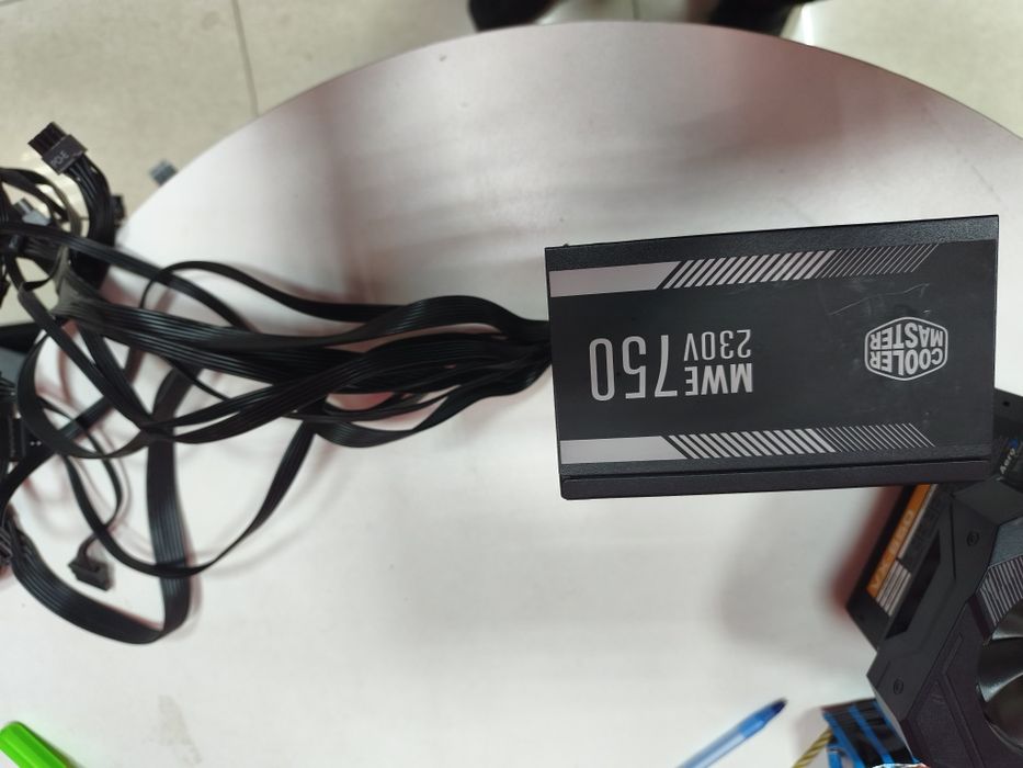 750w блок питания продам