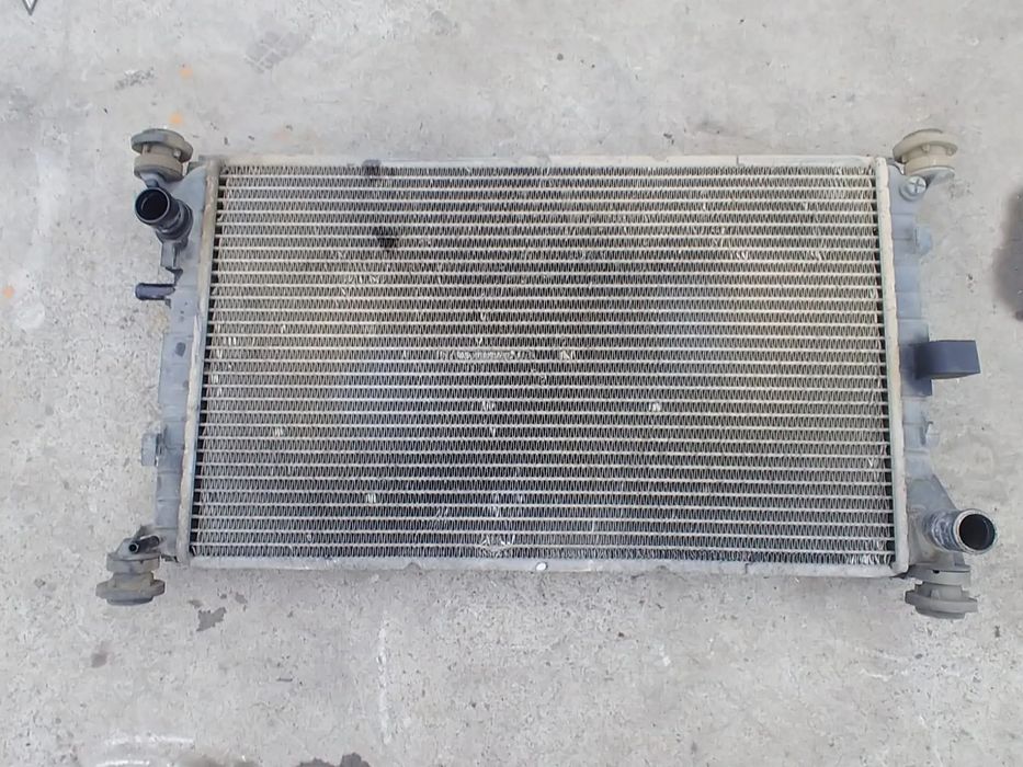 radiator apa 1.6b ford focus 1 98aw-8061-df