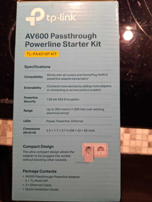 Powerline адаптер TP-LINK TL-PA4010P KIT с изведен контакт