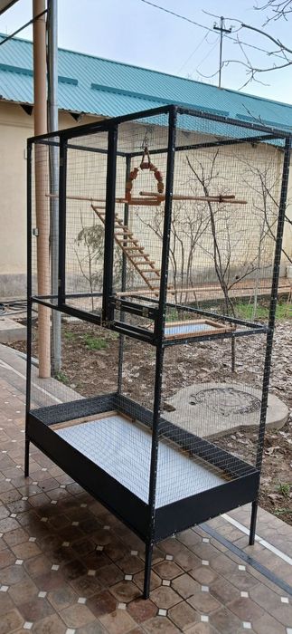 Вольер для птиц.