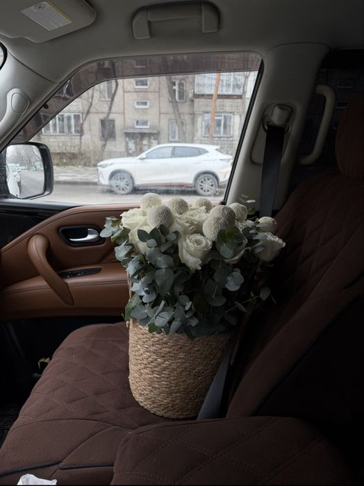 Продам челол на машину Инфинити QX80