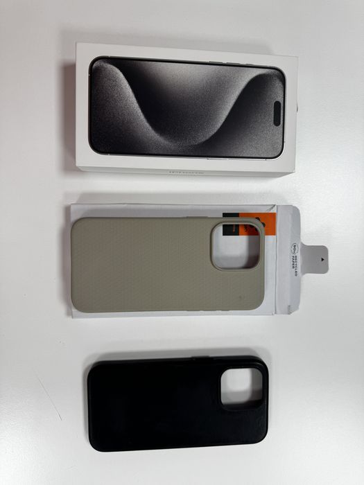 Продавам iPhone 15 Pro Max 512Gb White Titanium