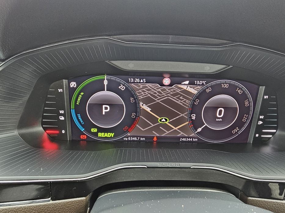 Skoda Superb L&K IV Hibrid