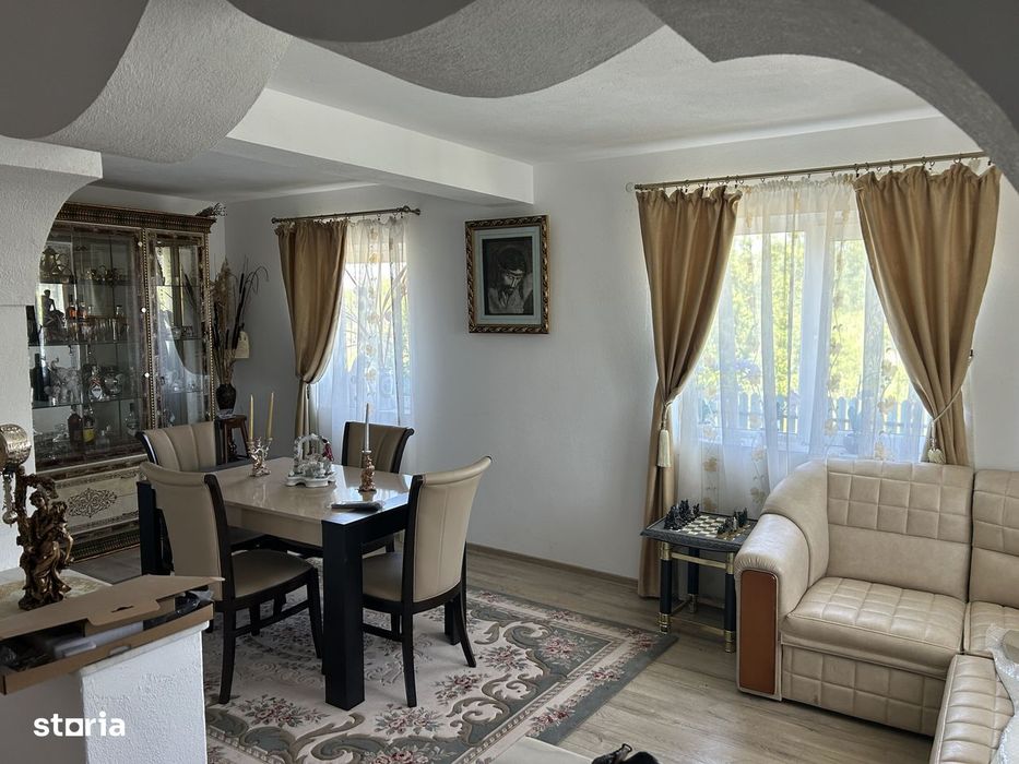 Casă P+1 128 mp utili, + a doua locuință, teren 2.496 mp – Slătioarele