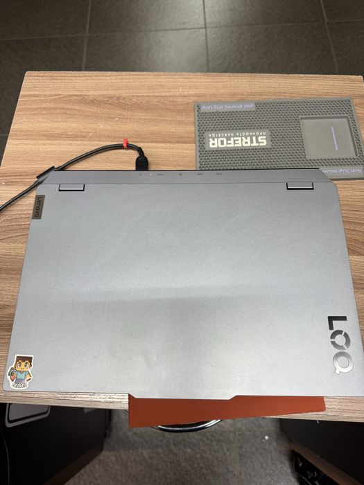 Игровой ноутбук Lenovo