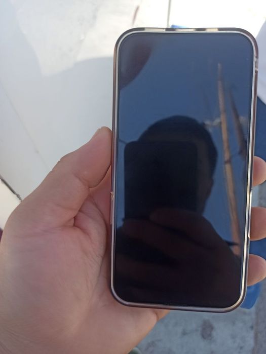 Iphone 13  ideal