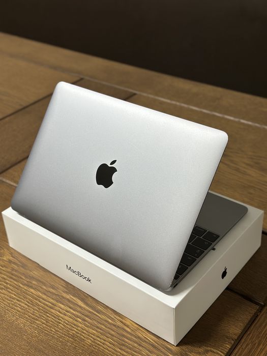 Macbook 12” Space Gray - stare foarte bună