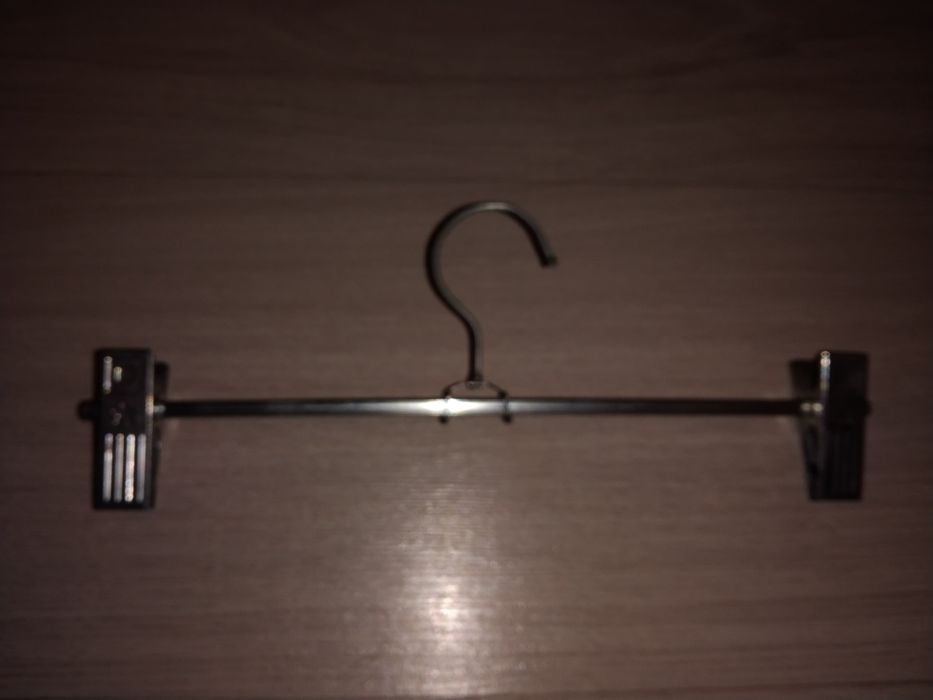 Вешалки для одежды