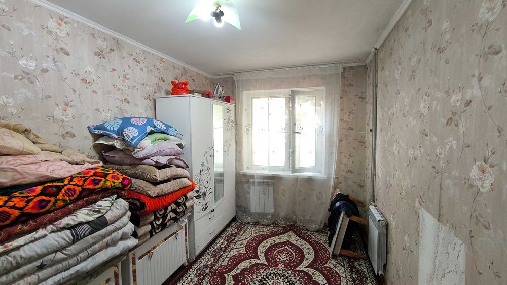 Продаётся 2-комнатная квартира на 1 этаже. ЖАНГЕЛДИНА-остановка АЙГУЛЬ