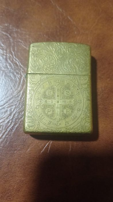 Bricheta Zippo Constantin