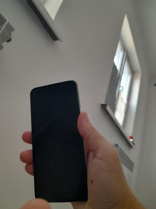 Самсунг А40 сатылады