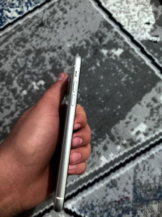 iPhone 11 ni ozi ideyal holda