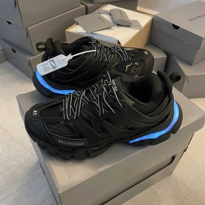 Balenciaga Track – Led