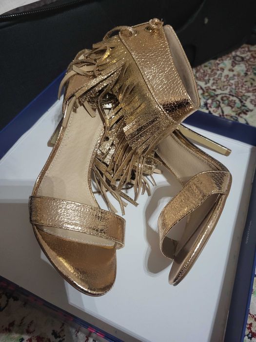Туфли вечерние золотистые