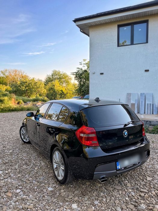Vand bmw seria 1 120d 177cp M pachet Jante 17 M pilot automat neagru