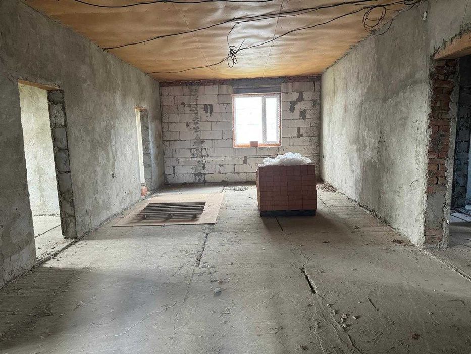 продается дом в Жилом Массиве Дружба