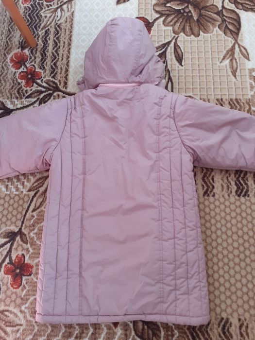 Две якета-зимно дебело и по-тънко с поларена подплата и качулки