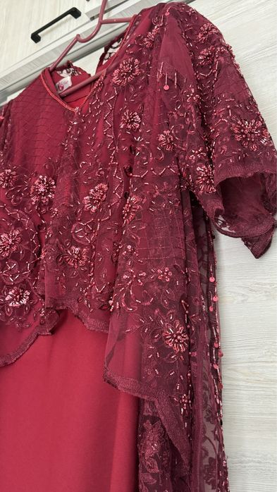 Вечерние платья