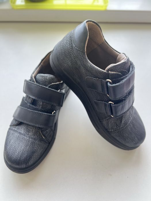 Кожаные туфли на мальчика