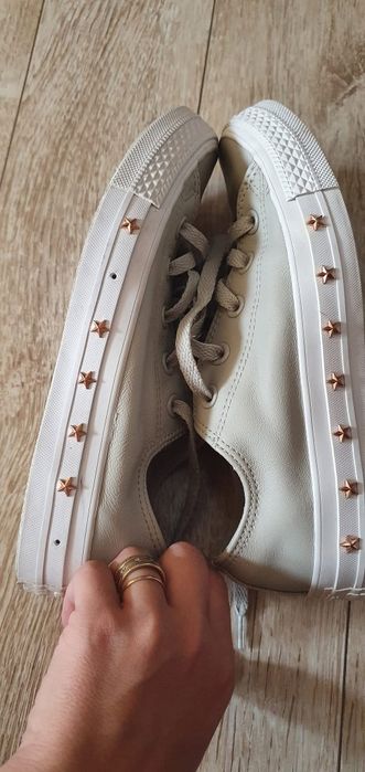 Converse nr 36,5 -70lei,impecabili