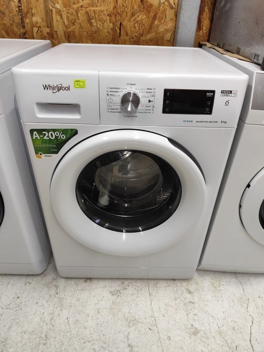 Masina de spalat Whirlpool de 8 kg cu motor inverter
