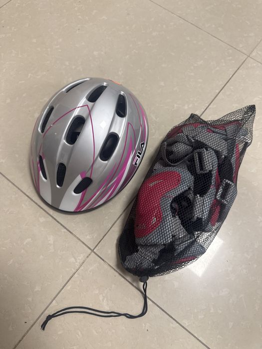 Casca si set protectie Fila  noi