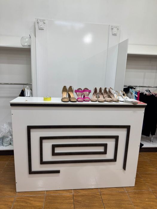 стилаж, рэсепшэн, шкафы для магазина