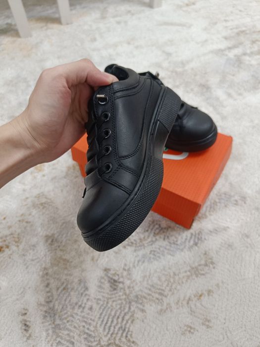 Продам обувь на мальчика