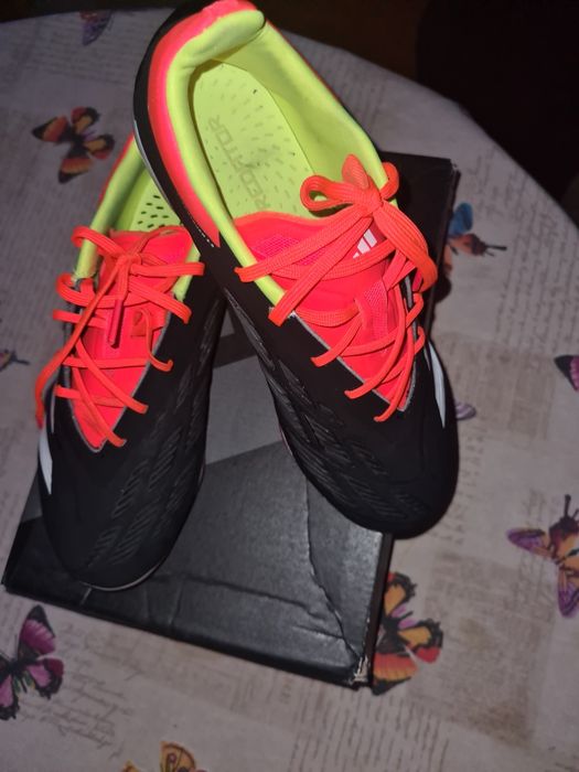 Ghete Adidas Predator Elite