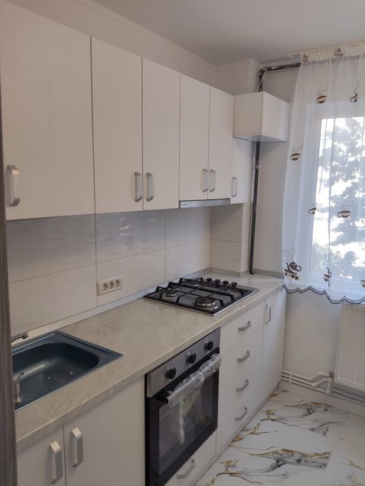 Se închiriază apartament 2 camere Micro 5