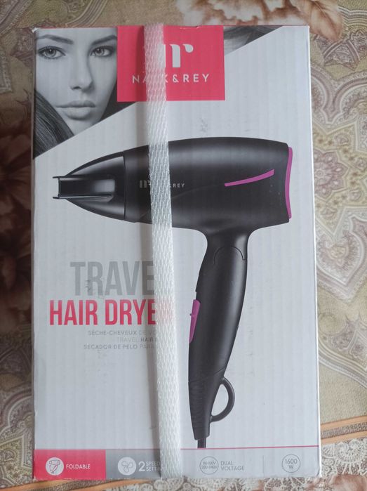 Uscător pliabil de păr